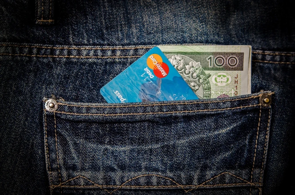 cartões com limite automático crescente